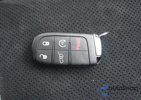 2017 Jeep Grand Cherokee Altitude 4X4 z USA, uszkodzony, nr VIN 1C4RJFAG2HC909614